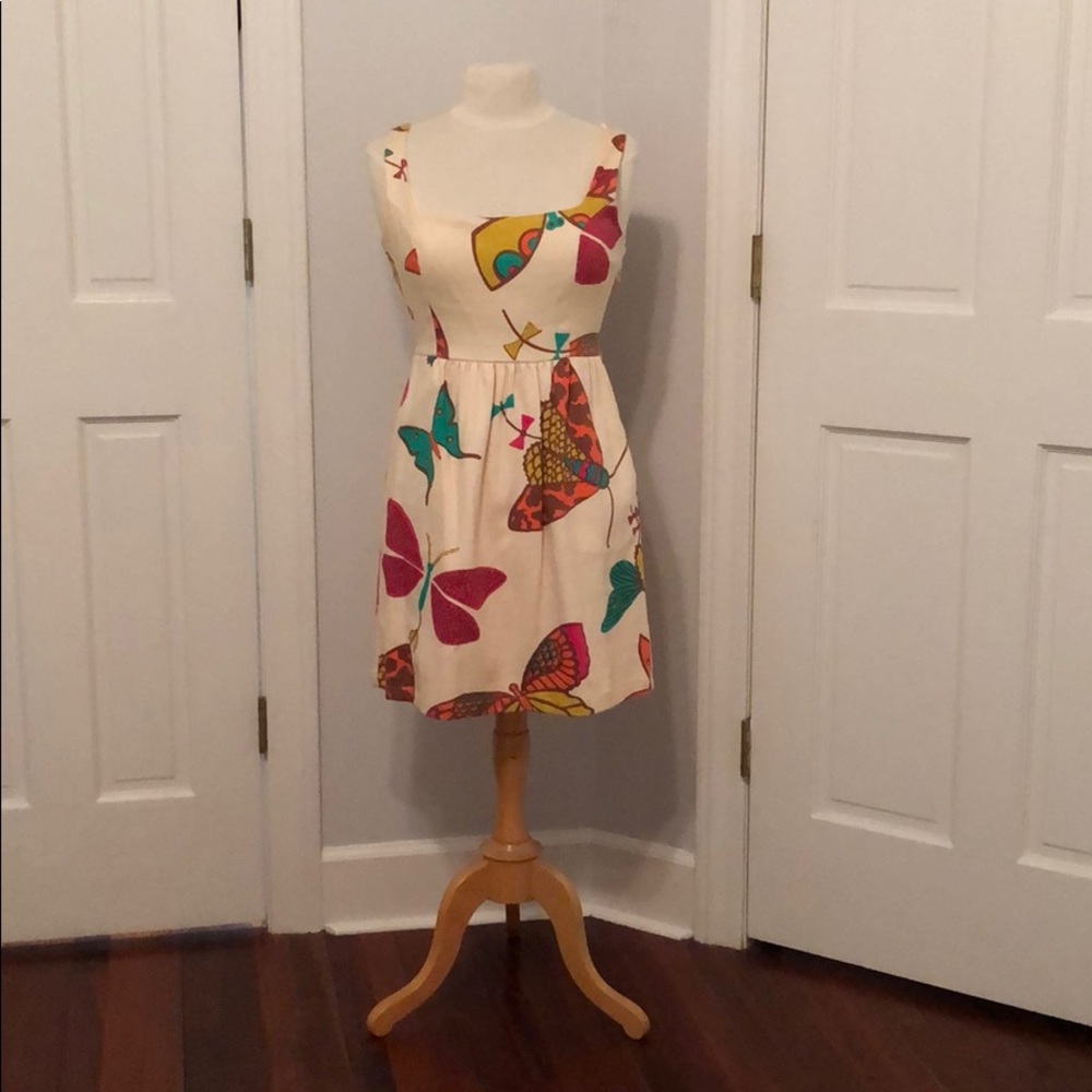 Boutique butterfly dress with pockets